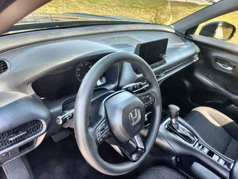 Used 2025 Honda HR-V LX image 15