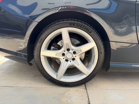 Used 2013 Mercedes-Benz SL 550 image 14