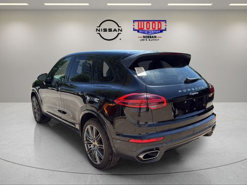 Used 2018 Porsche Cayenne AWD/4WD image 4