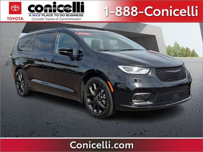 Used 2025 Chrysler Pacifica Limited