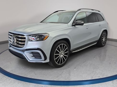 Certified 2026 Mercedes-Benz GLS 450 4MATIC image 1