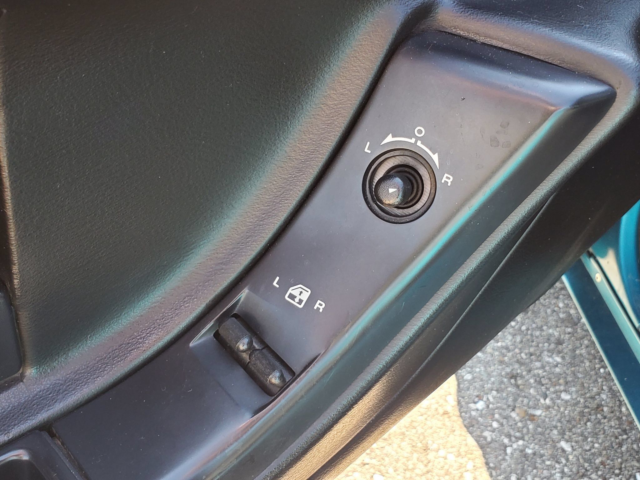 Used 1995 Chevrolet Corvette Coupe RWD image 11