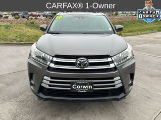 Used 2019 Toyota Highlander Limited Platinum AWD/4WD video 2