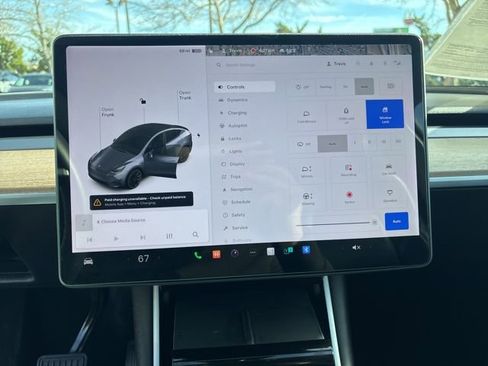 Used 2021 Tesla Model Y Long Range image 19