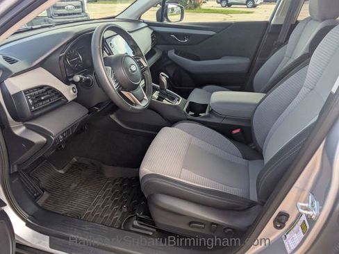 Used 2025 Subaru Outback Premium image 13