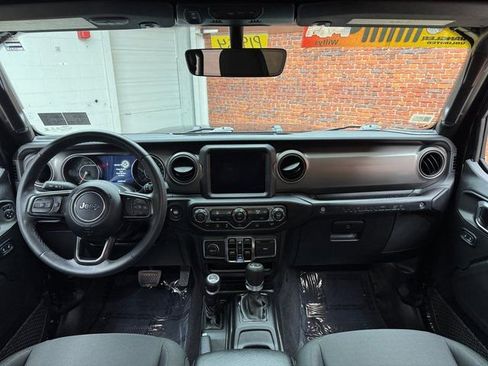 Used 2021 Jeep Wrangler Unlimited Willys image 13