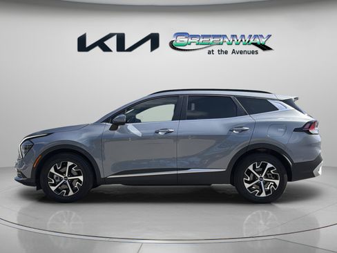 Certified 2025 Kia Sportage EX w/ Premium Package FWD image 3