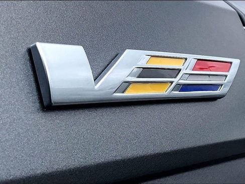 New 2026 Cadillac Optiq V AWD/4WD image 16