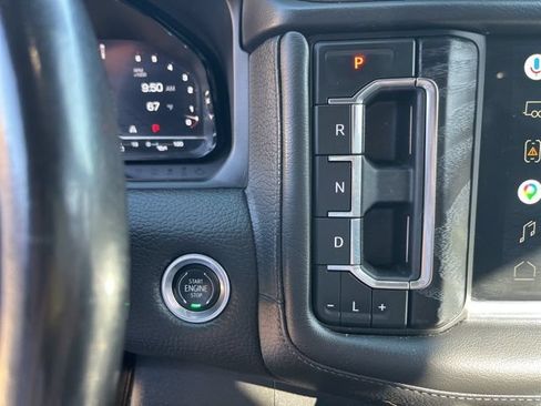 Used 2022 GMC Yukon Denali w/ Denali Premium Package RWD image 29