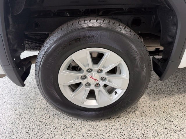 Used 2024 GMC Sierra 1500 Pro w/ Pro Value Package AWD/4WD image 31
