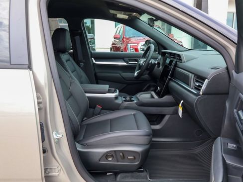 New 2027 GMC Terrain Elevation w/ Elevation Premium Package FWD image 32
