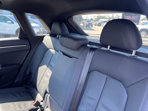 Used 2024 Audi Q3 2.0T Premium image 24