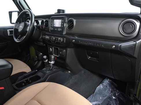 Used 2021 Jeep Wrangler Sport AWD/4WD image 15