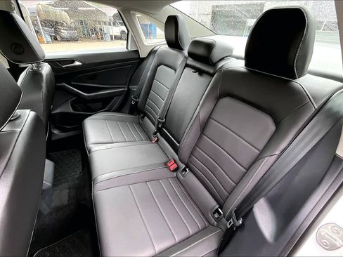 Used 2023 Volkswagen Jetta SE image 20
