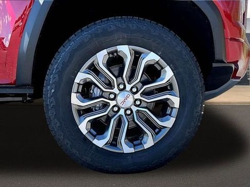 New 2026 GMC Canyon Denali AWD/4WD image 14