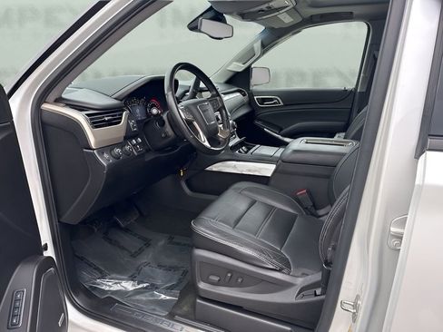 Used 2016 GMC Yukon Denali w/ Open Road Package image 9
