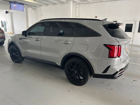 Used 2022 Kia Sorento SX FWD image 4