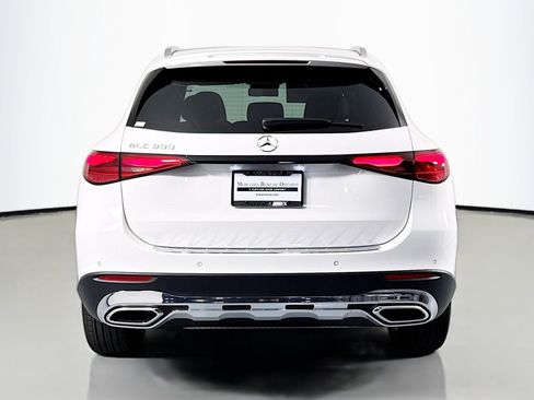 New 2026 Mercedes-Benz GLC 300 image 3