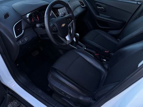 Used 2022 Chevrolet Trax LT w/ Driver Confidence Package image 16