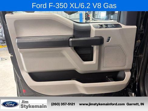 Used 2022 Ford F350 XL w/ Power Equipment Group AWD/4WD image 16