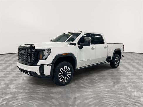 Used 2025 GMC Sierra 2500 Denali Ultimate image 5