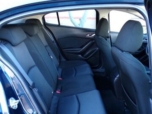 Used 2014 MAZDA MAZDA3 i Sport image 23