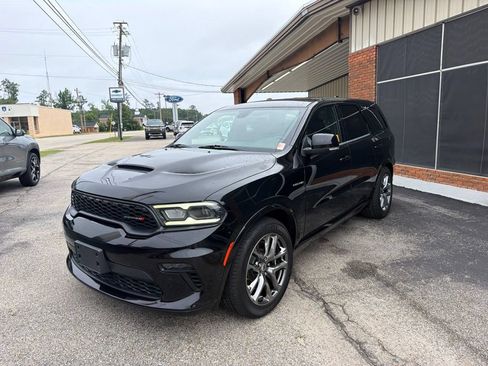 Used 2022 Dodge Durango R/T w/ Tow 'N Go Package AWD/4WD image 2