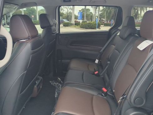 New 2026 Honda Odyssey Elite image 12