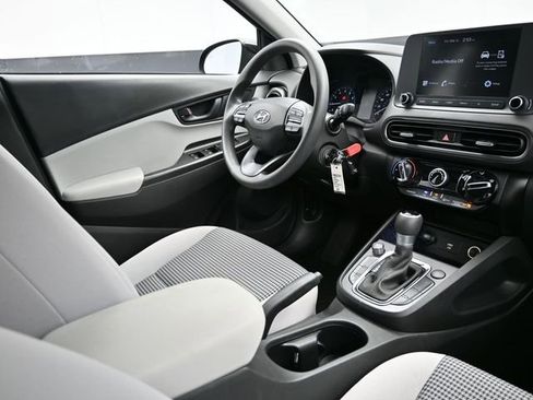 Used 2023 Hyundai Kona SE w/ Cargo Package image 19