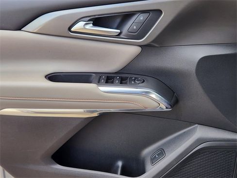 Certified 2025 Chevrolet Traverse LT image 17