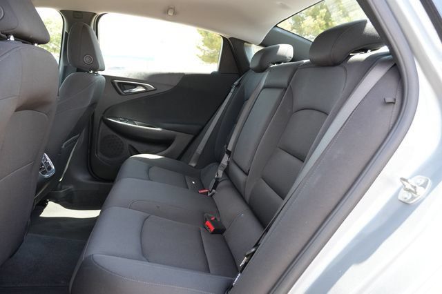 Used 2025 Chevrolet Malibu LT FWD image 24