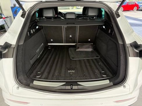 Certified 2023 Maserati Grecale Modena image 17