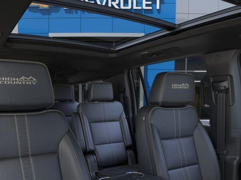 New 2026 Chevrolet Suburban High Country w/ Sun And Tow Package AWD/4WD image 24