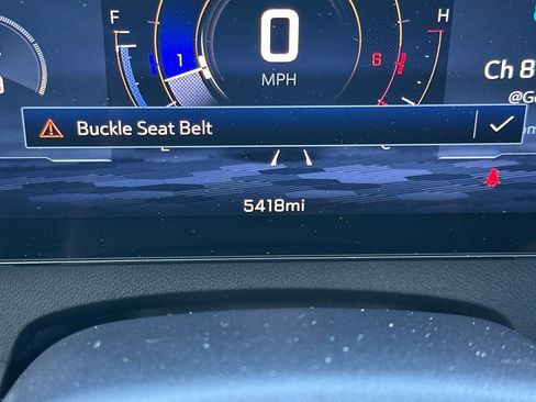 Used 2026 Chevrolet Traverse LT w/ Midnight/Sport Edition FWD image 39