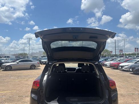 Used 2025 Buick Encore GX Preferred FWD image 30