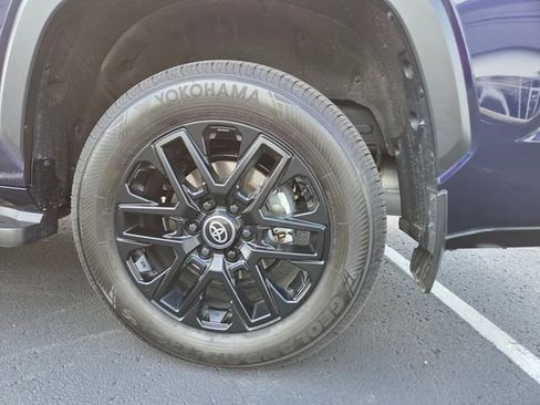 Used 2025 Toyota Sequoia Limited w/ Tow Technology Package AWD/4WD image 10