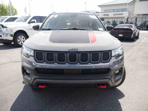 Certified 2024 Jeep Compass Trailhawk AWD/4WD image 3