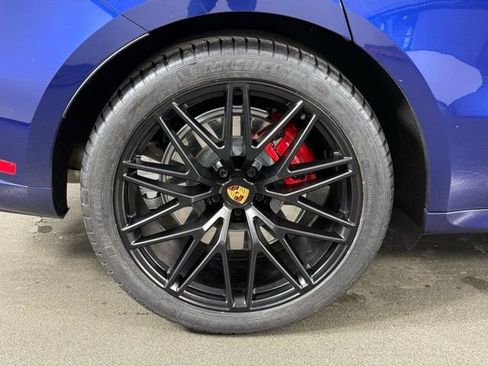 Used 2022 Porsche Macan GTS AWD/4WD image 12