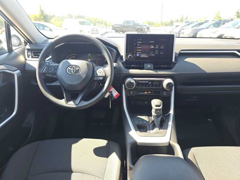 Certified 2025 Toyota RAV4 LE AWD/4WD image 18