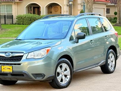 Used 2016 Subaru Forester 2.5i w/ Alloy Wheel Package