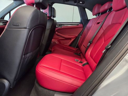 Certified 2026 Porsche Macan S AWD/4WD image 11
