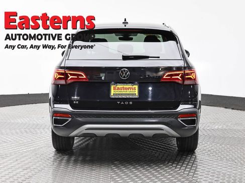 Used 2024 Volkswagen Taos SE FWD image 6