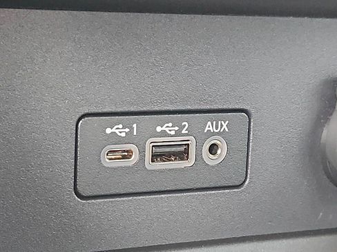 Certified 2023 Nissan Sentra SV FWD image 23