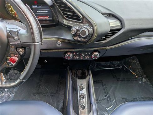 Used 2018 Ferrari 488 GTB RWD image 14