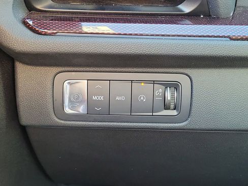 Certified 2024 Chevrolet Traverse RS w/ LPO, Floor Liner Package image 12