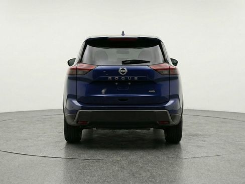 Used 2025 Nissan Rogue SV AWD/4WD image 7