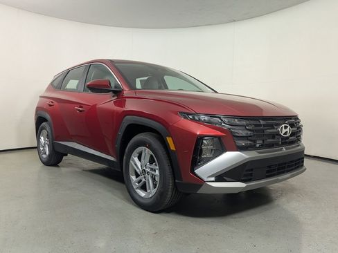 New 2026 Hyundai Tucson SE FWD image 1