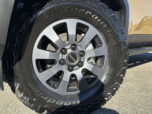 Used 2024 Toyota Land Cruiser image 9