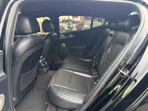 Used 2018 Kia Stinger GT1 RWD image 21