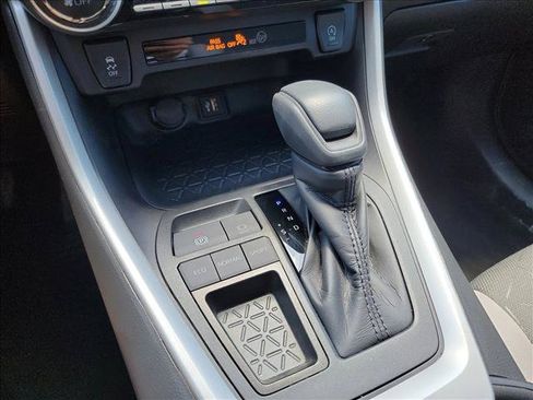 Used 2025 Toyota RAV4 XLE w/ Convenience Package FWD image 21